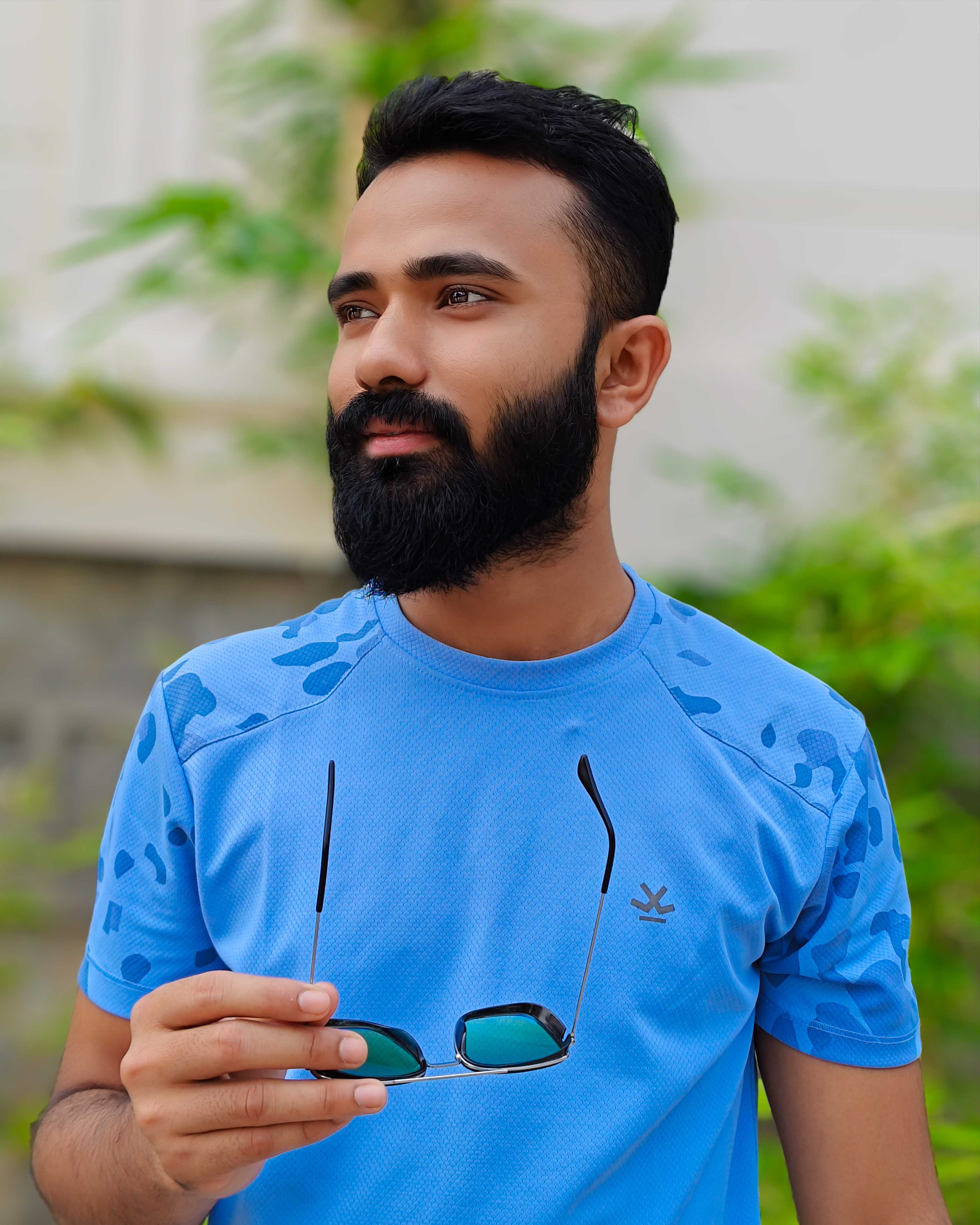  Photographer and editor Himadri Bera 